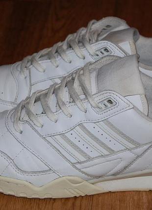 Кожаные кроссовки 42 р adidas a.r. trainer