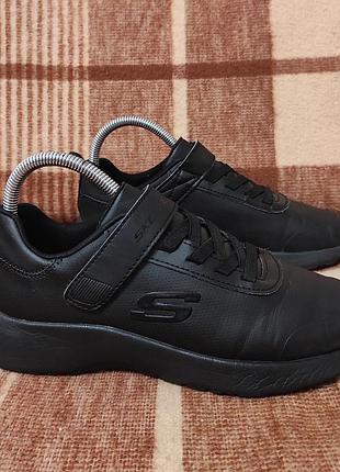 Оригінальні кросівки skechers