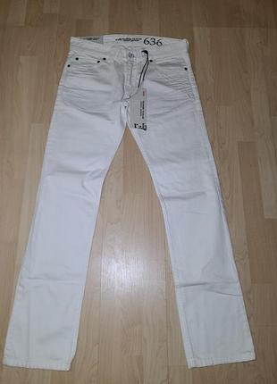 Джинси 100% cotton білого кольору