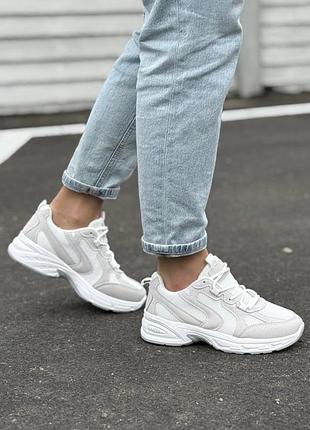 Легкие белые кроссовки на платформе деми весна лето