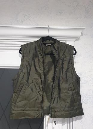 Базова спортивна жилетка