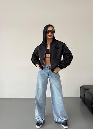 Стильный бомбер на подкладке