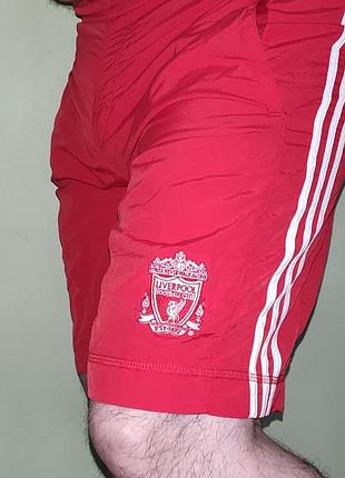 Стильные спортивные шорты капри adidas.f.cliverpool.м-л 10