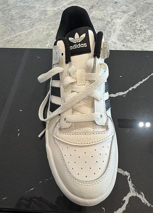 Кросівки adidas