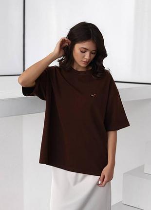 Женская футболка оверсайз люкс качества с вышивкой птичкой