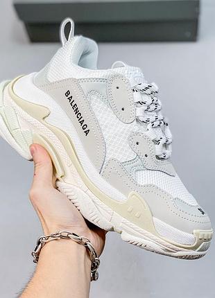 Кросівки balenciaga triple s розмір 40
