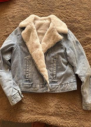 Джинсовый бомбер куртка с натуральной опушкой