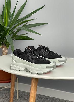 Кроссовки nike zoom vomero 5 roam black light silver
