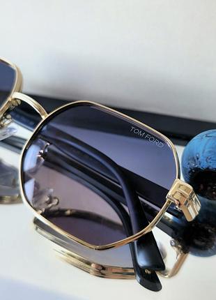 Солнцезащитные очки. tom ford. с поляризацией