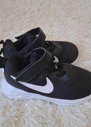 Кроссовки nike