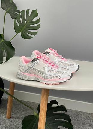 Женские кроссовки nike air zoom vomero 5 '520 pack - pink foam'