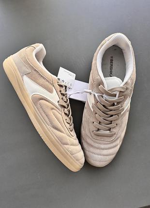 Мужские кроссовки натуральная замша bershka