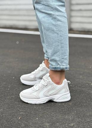 Жіноче демісезонне взуття