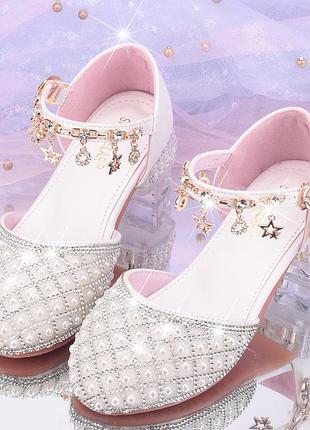 Элегантные туфли для девочек. праздничная обувь для девочек. обувь для девочек. код.359