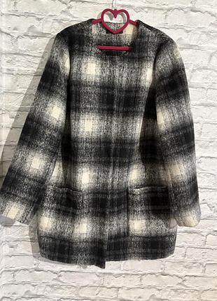 Пальто в клетку 20 размера