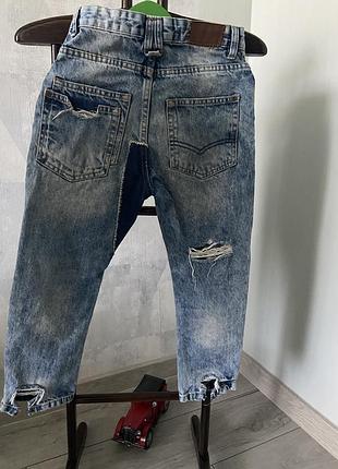 Стильні джинси для крутих хлопців