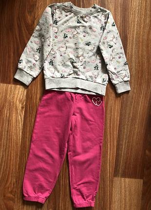 Спортивні штанішки з кофтою