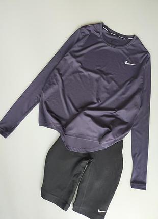 Nike лонгслів для занять спортом