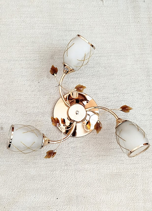 Люстра на 3 плафона