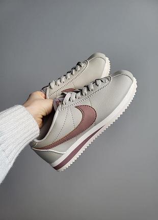 Женские кожаные кроссовки nike cortez beige