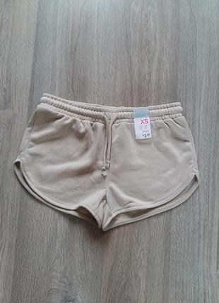 Шорты новые