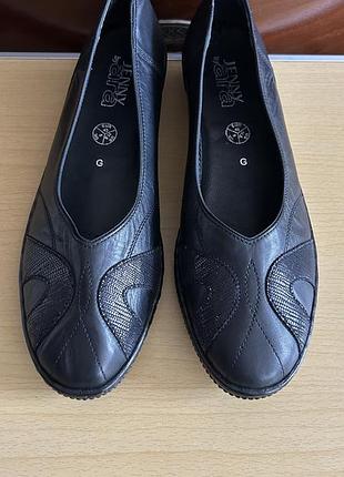 Шкіряні туфлі