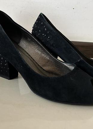 Туфлі замшеві чорні