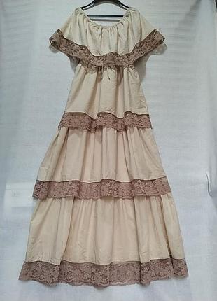 Сукня у стилі кармен