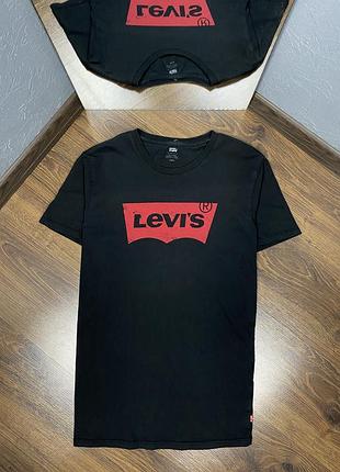 Футболка levis