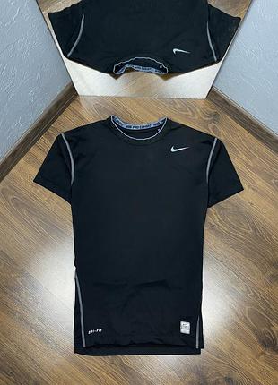 Термо футболка nike