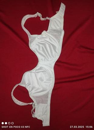 Бюстгальтер без поролона