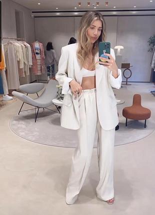 Белые брюки палаццо the coat