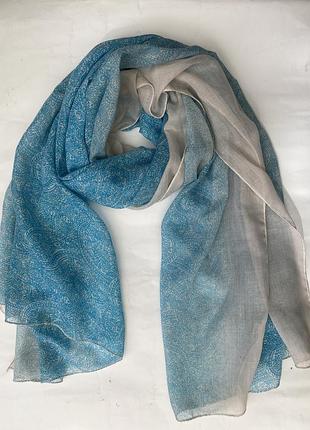 Шарф весенний голубой