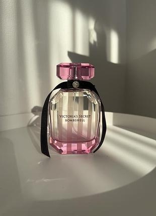 Парфуми victoria's secret bombshell