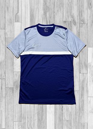 Спортивна футболка nike, m-size original