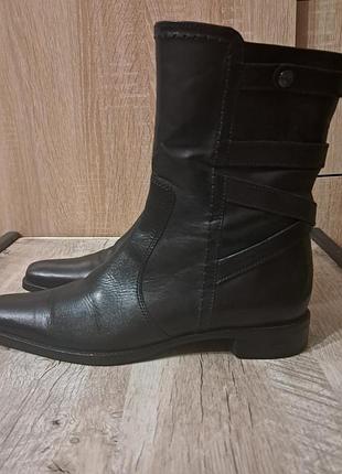 Шкіряні жіночі демі чоботи розмір 38