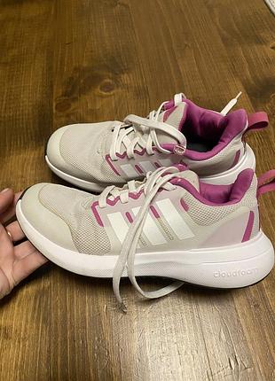 Кросівки adidas