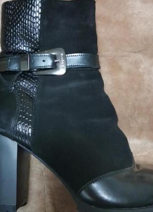 Шкіряні черевики на хутрі