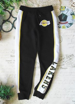Крутезные спортивные штаны джоггеры lakers primark