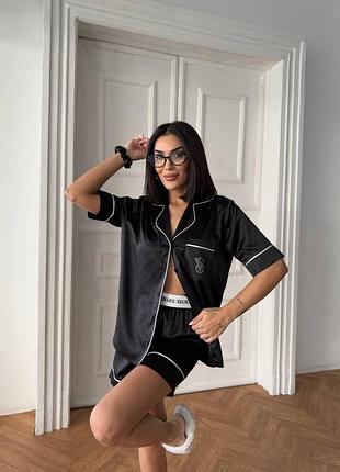 Жіноча піжама