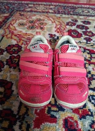 Кроссовки viking