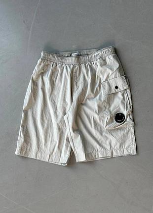 Чоловічі шорти c.p. company cargo nylon shorts на весну-літо у сірому кольорі преміум якості