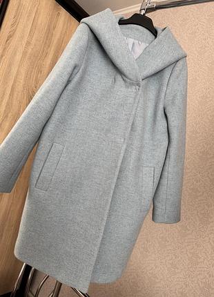 Пальто 42 р