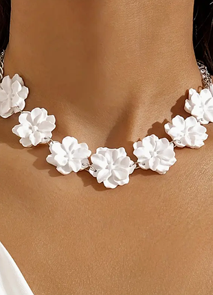 Цепочка с подвеской цветы