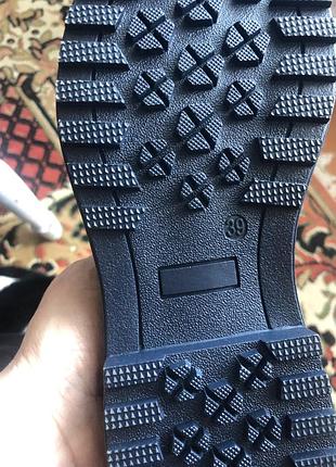 Туфлі 39 розмір 4