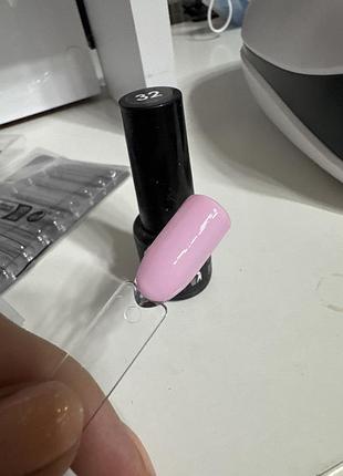 Рожевий гель лак silicon 32