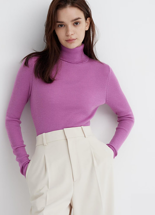 Гольф uniqlo из 100% мериносовой шерсти