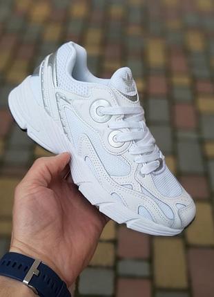 Кроссовки adidas weekend astir белые с серебром