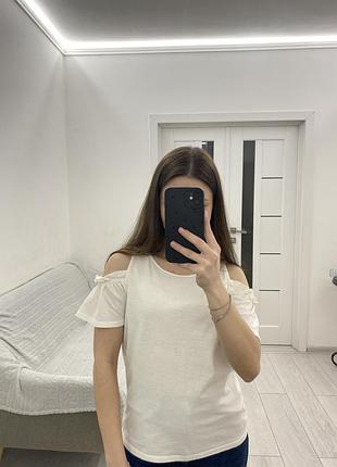 Футболка с акцентными рукавами