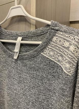 Кофта з цікавими прикрасами 3